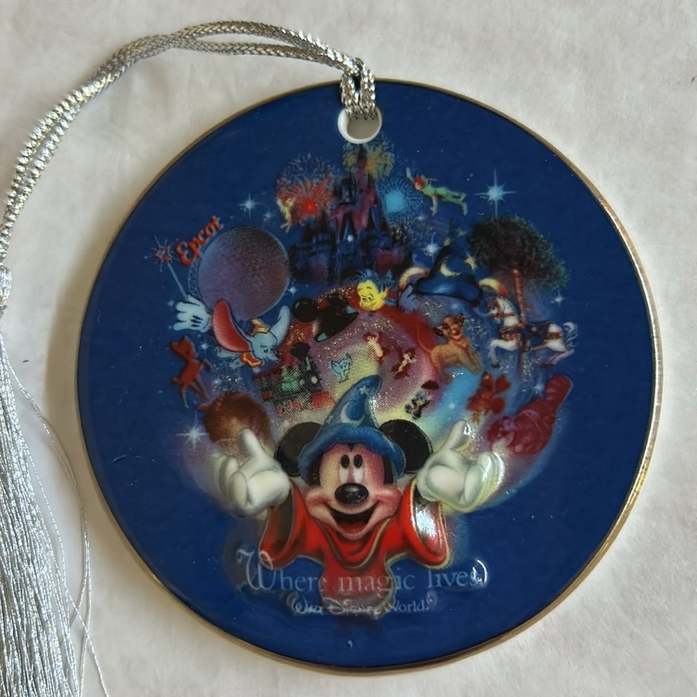 Disney ceramic ornament - Picture 2 of 8